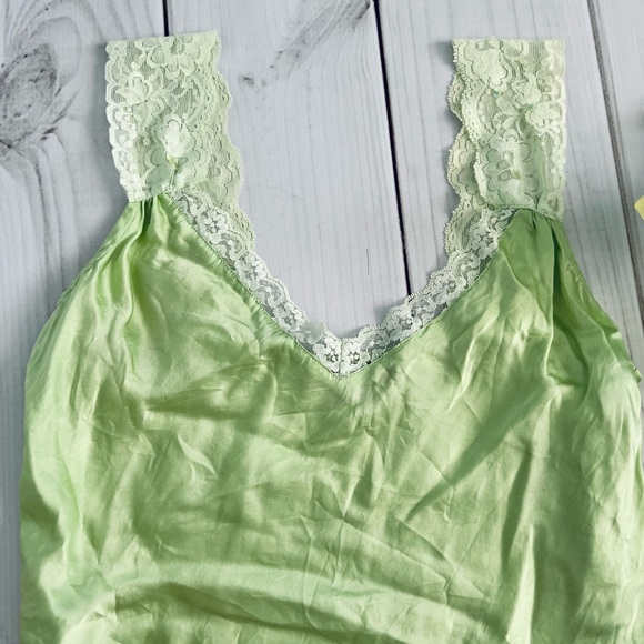 Chartreuse Green Sleeveless Top - Picture 3 of 6